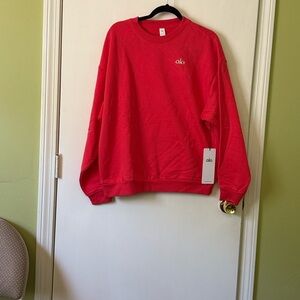 ALO Yoga Accolade Crew Pullover Women’s size medium in candy red